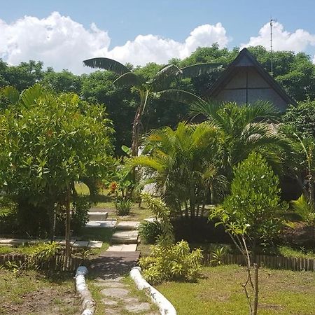 Adeng-Adeng Bungalows ギリ島 エクステリア 写真
